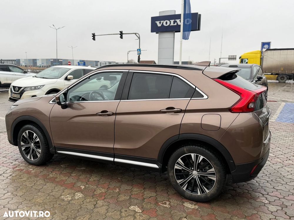 Mitsubishi Eclipse-Cross 1.5-litre 16-valve DOHC MIVEC Intense Aut. - 6