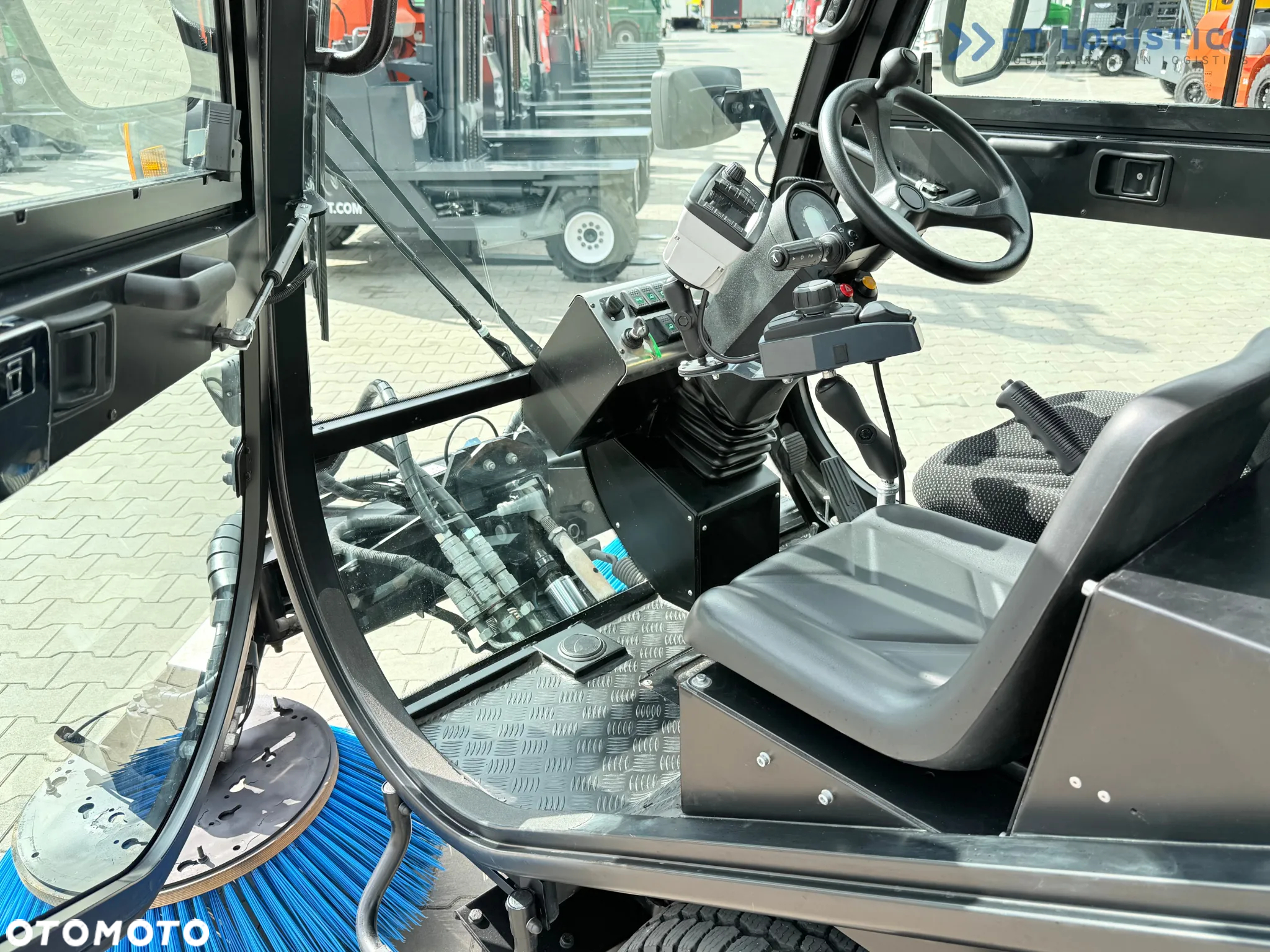 Inny Nilfisk City Ranger 3500 – Zamiatarka Komunalna Przegubowa | Rok 2017 | Tylko 442 mth | Diesel | 4x4 - 14