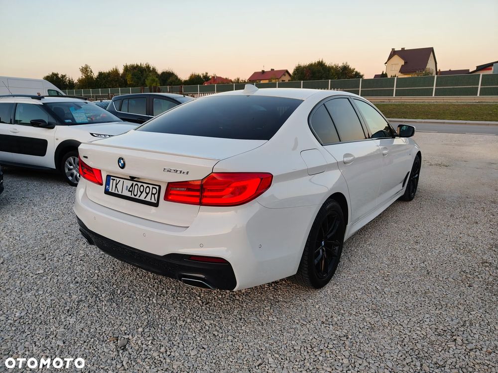 BMW Seria 5 520d xDrive MHEV Sport Line sport - 33