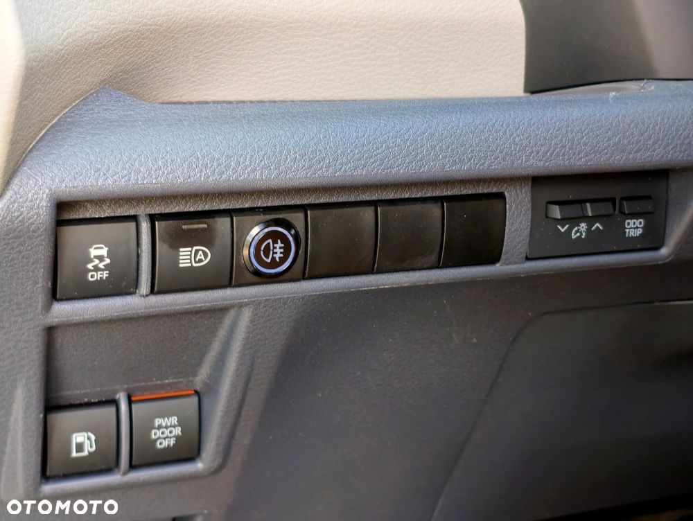 Toyota Sienna - 19