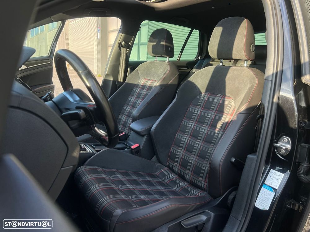 VW Golf 2.0 TSi GTi DSG - 20