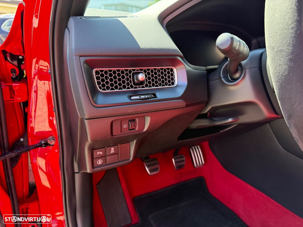 Honda Civic 2.0 VTEC Turbo Type R - 32