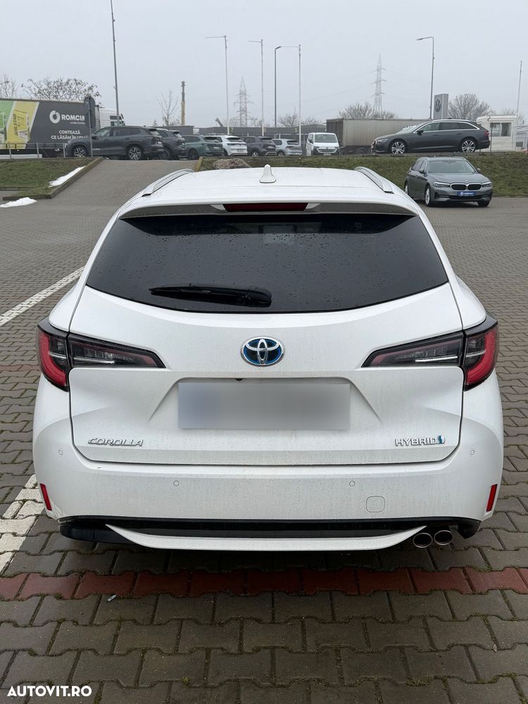 Toyota Corolla - 4