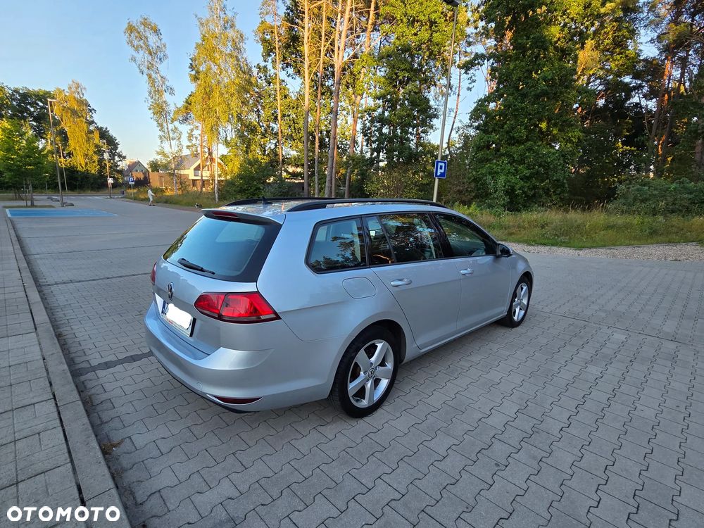 Volkswagen Golf 1.6 TDI BlueMotion Comfortline - 3