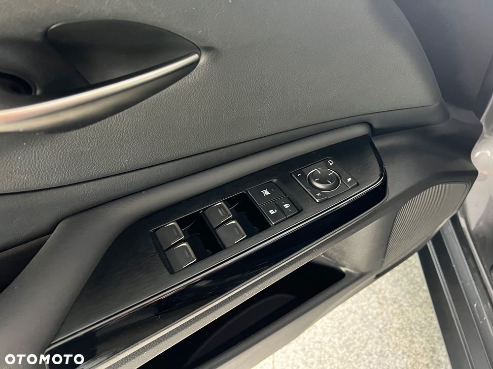 Lexus ES 300h Business Edition + - 22