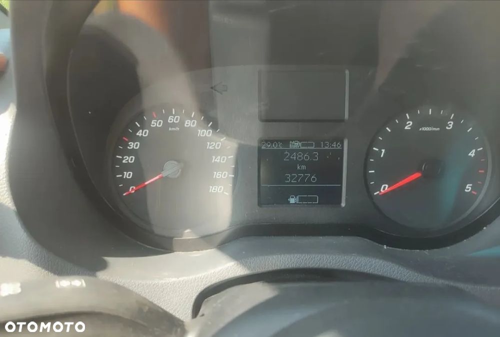 Mercedes-Benz Sprinter - 8