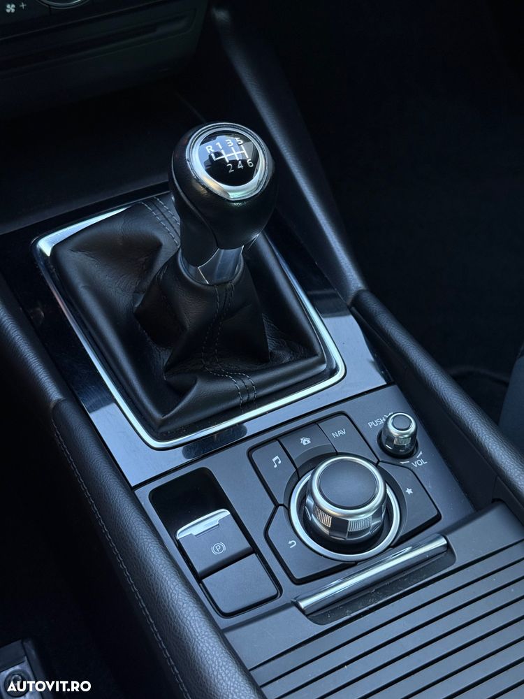 Mazda 3 - 15