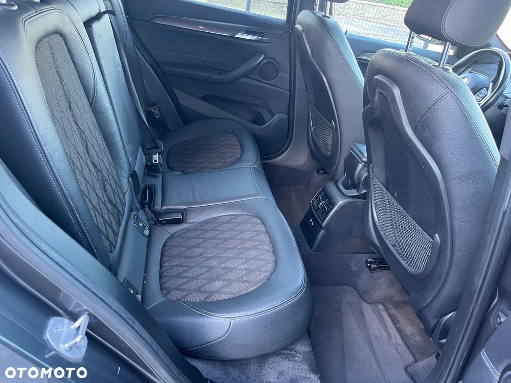 BMW X1 sDrive18d sport - 19