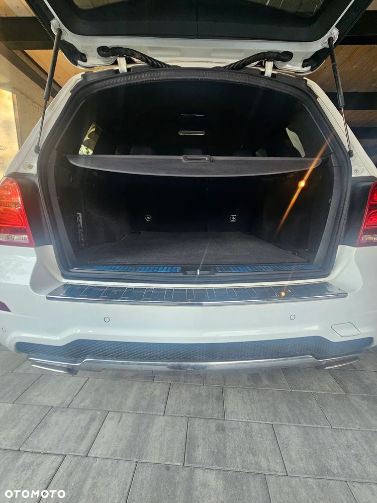 Mercedes-Benz GLK 350 4-Matic - 14