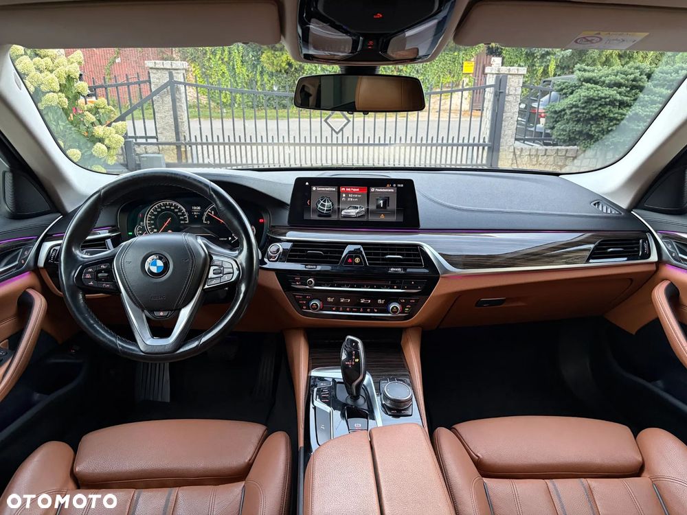 BMW Seria 5 520d xDrive Luxury Line - 18