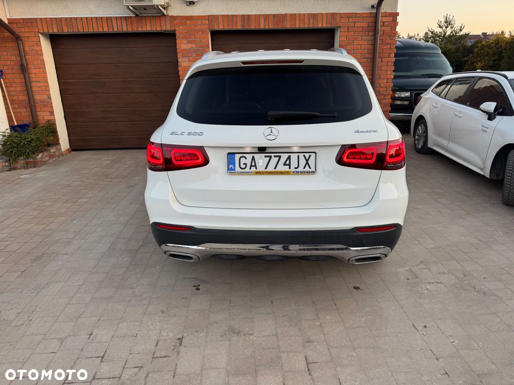 Mercedes-Benz GLC 300 4-Matic - 8