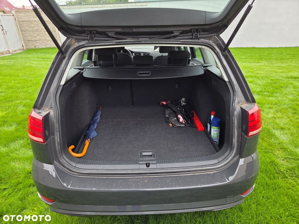Volkswagen Golf - 23