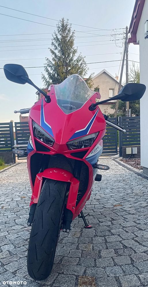 Honda CBR - 31
