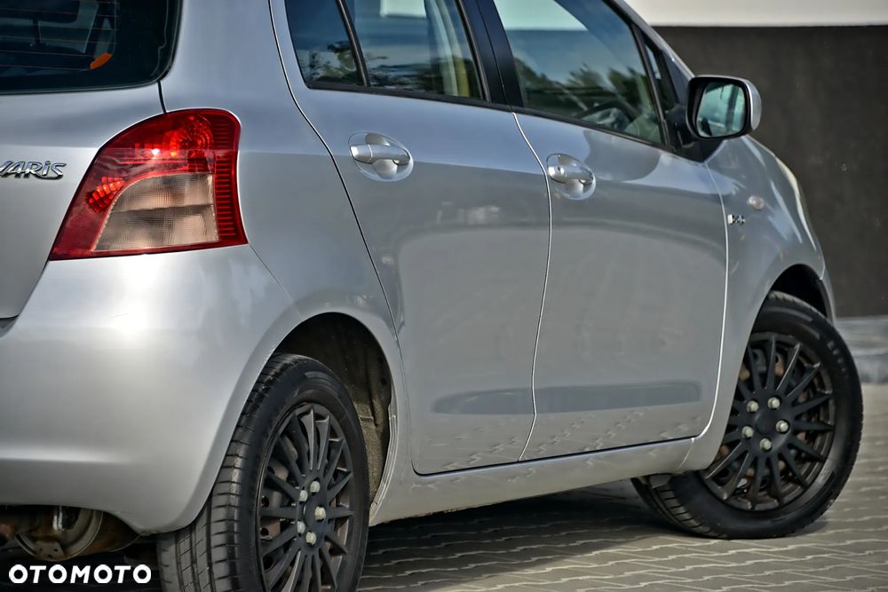Toyota Yaris 1.4 D-4D - 18