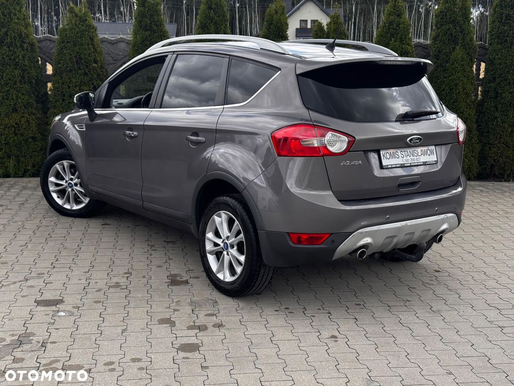 Ford Kuga 2.0 TDCi 2x4 Titanium - 13