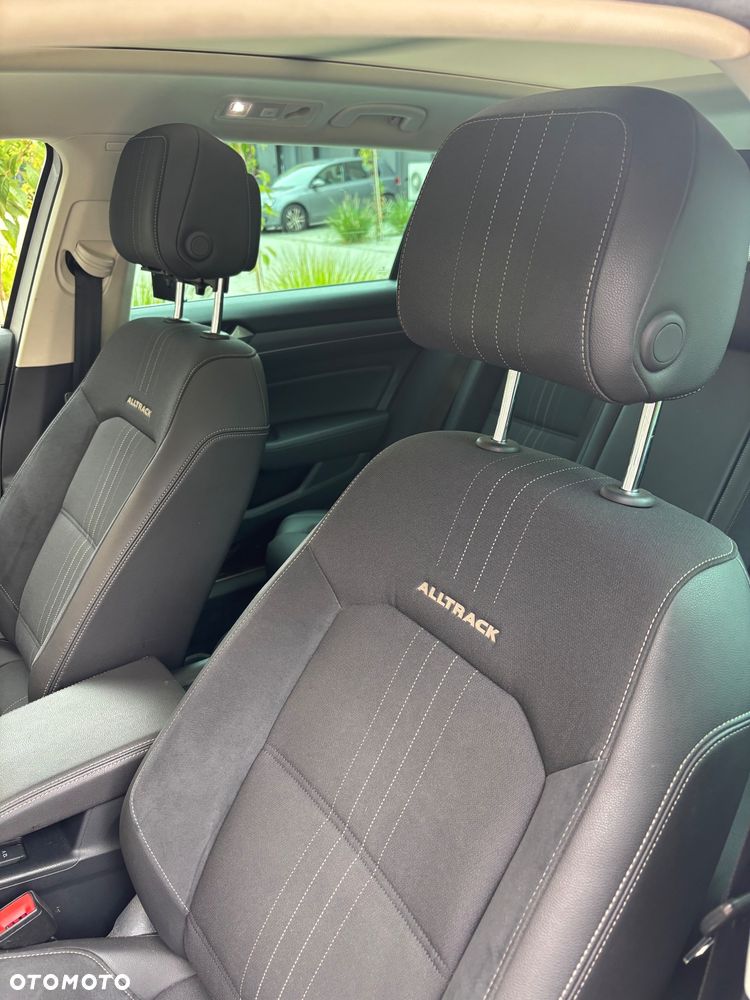 Volkswagen Passat Alltrack 2.0 TDI SCR 4Motion DSG (BMT) - 9