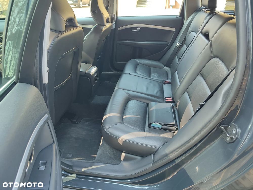 Volvo V70 D4 Geartronic Edition - 16
