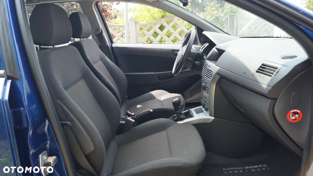 Opel Astra 1.4 Edition Plus - 31