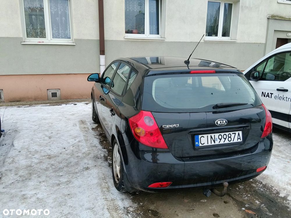 Kia Ceed 2.0 Optimum - 24
