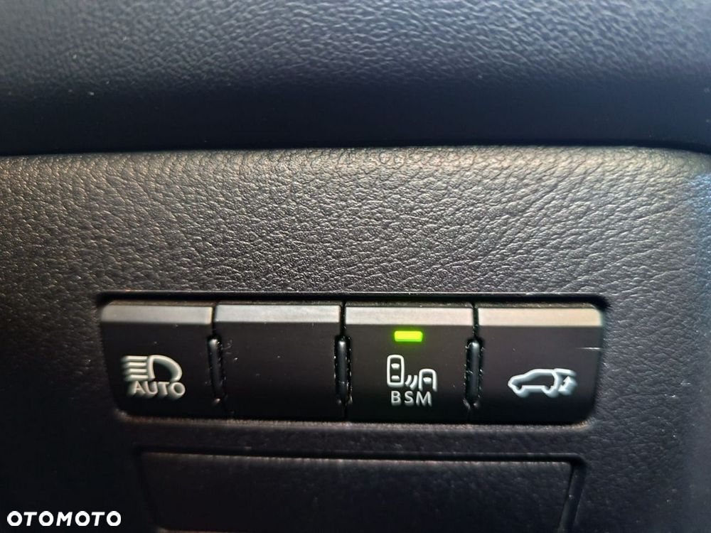 Lexus NX 300h F Impression AWD - 27