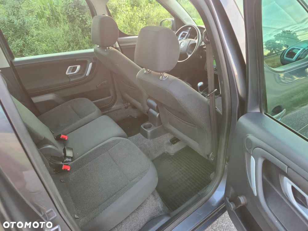 Skoda Roomster 1.6 16V Comfort PLUS EDITION - 12