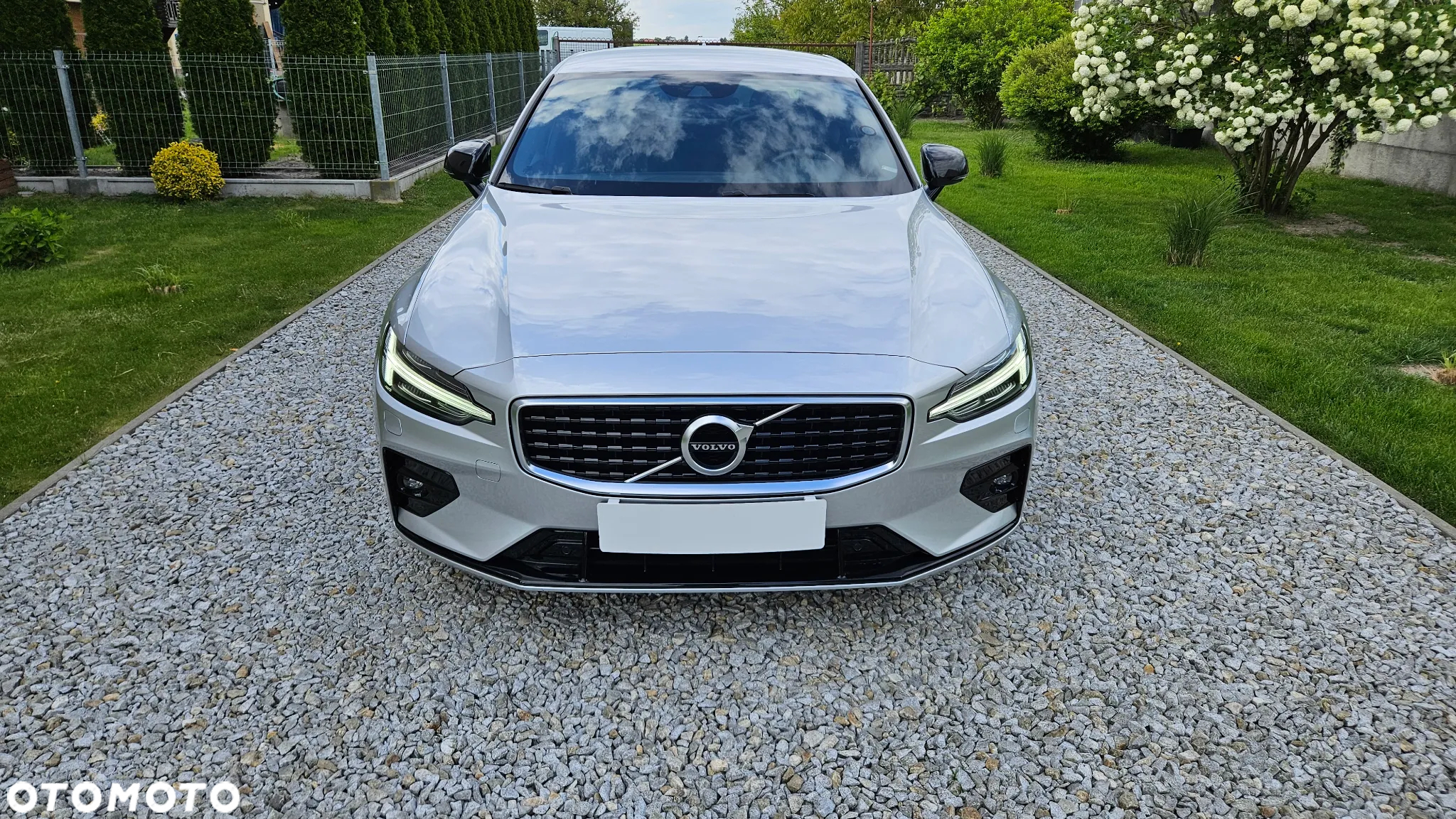 Volvo S60 T4 R-Design First Edition - 3