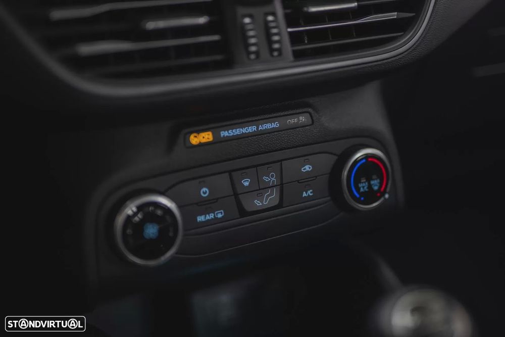 Ford Focus 1.5 TDCi ECOBlue Active - 33