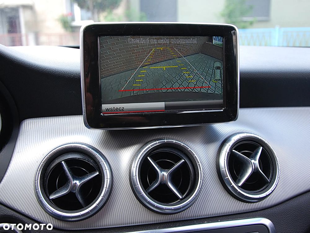 Mercedes-Benz CLA 220 CDI 7G-DCT AMG Line - 14