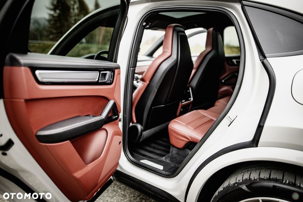 Porsche Cayenne E-Hybrid Platinum Edition - 22