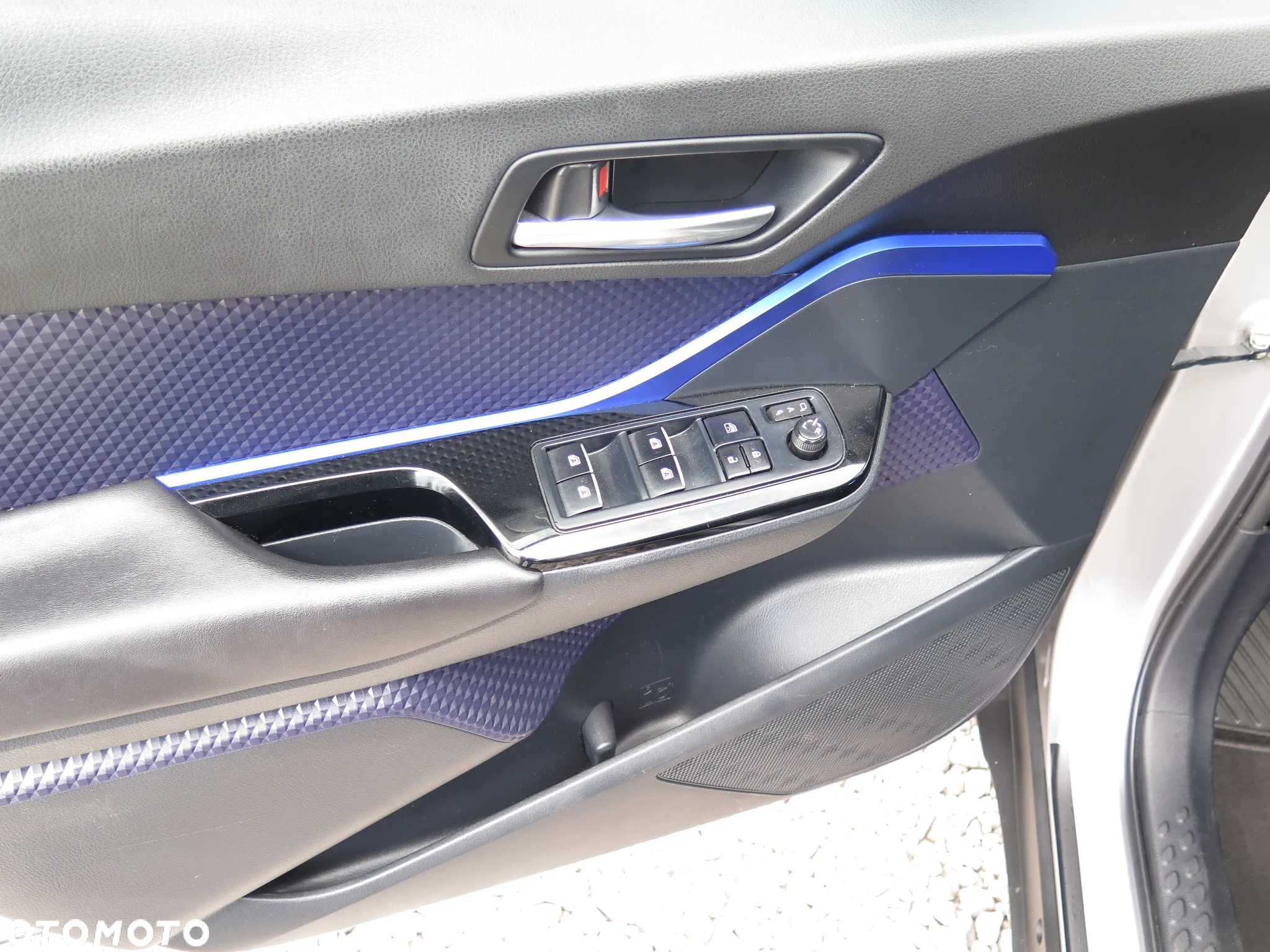 Toyota C-HR - 14