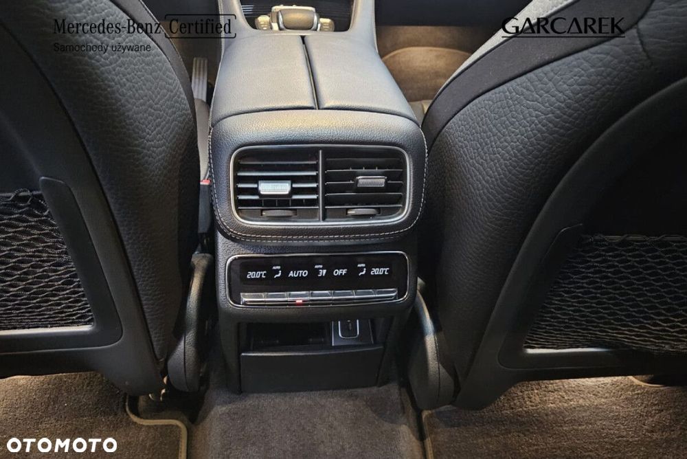 Mercedes-Benz GLE - 29