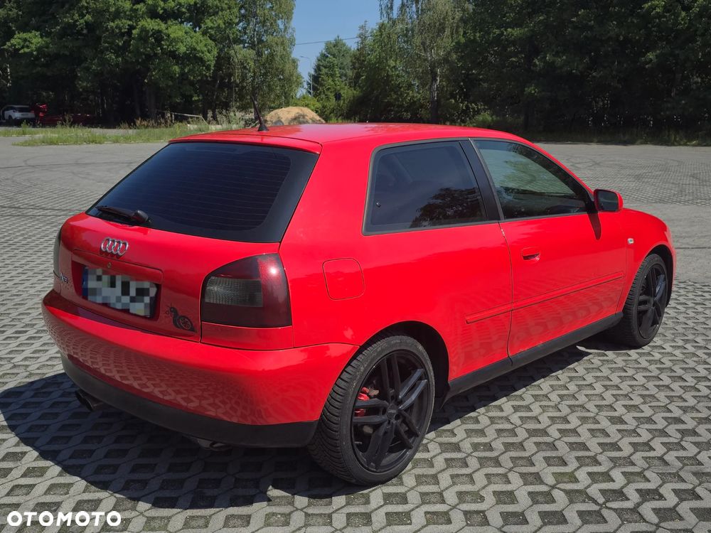 Audi A3 3-drzwiowe 1.8T Quattro Ambition - 4
