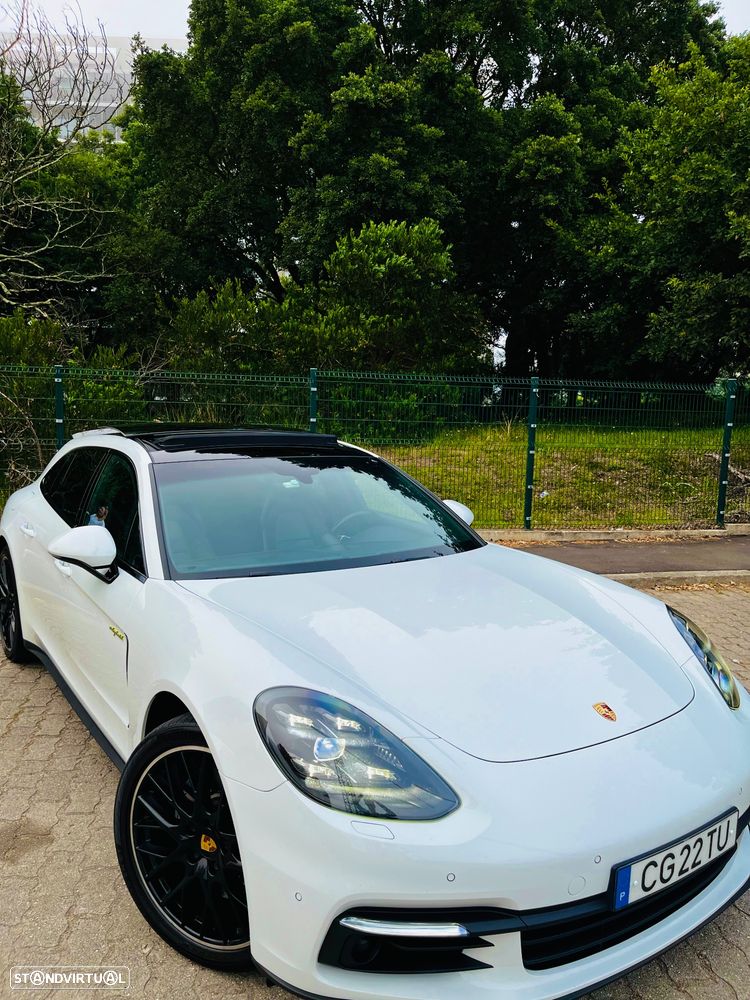 Porsche Panamera 4 E-Hybrid 10 Years Edition - 20
