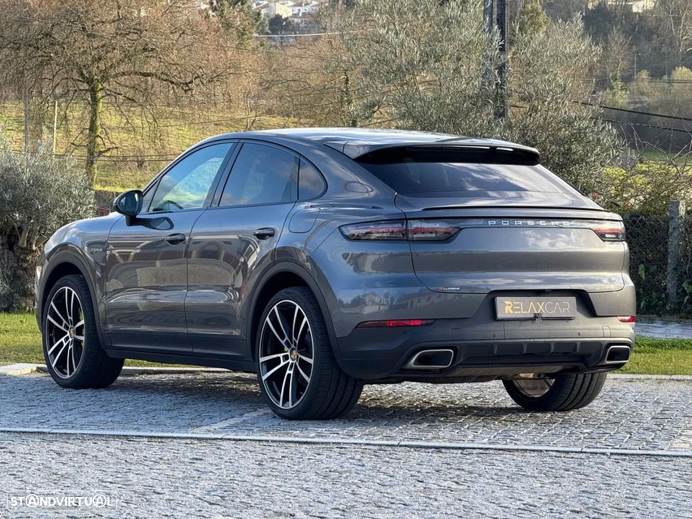 Porsche Cayenne Coupé E-Hybrid - 7