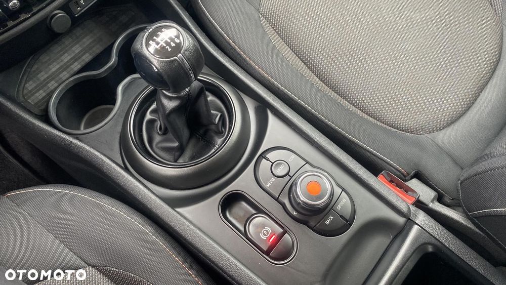 MINI Clubman One - 19