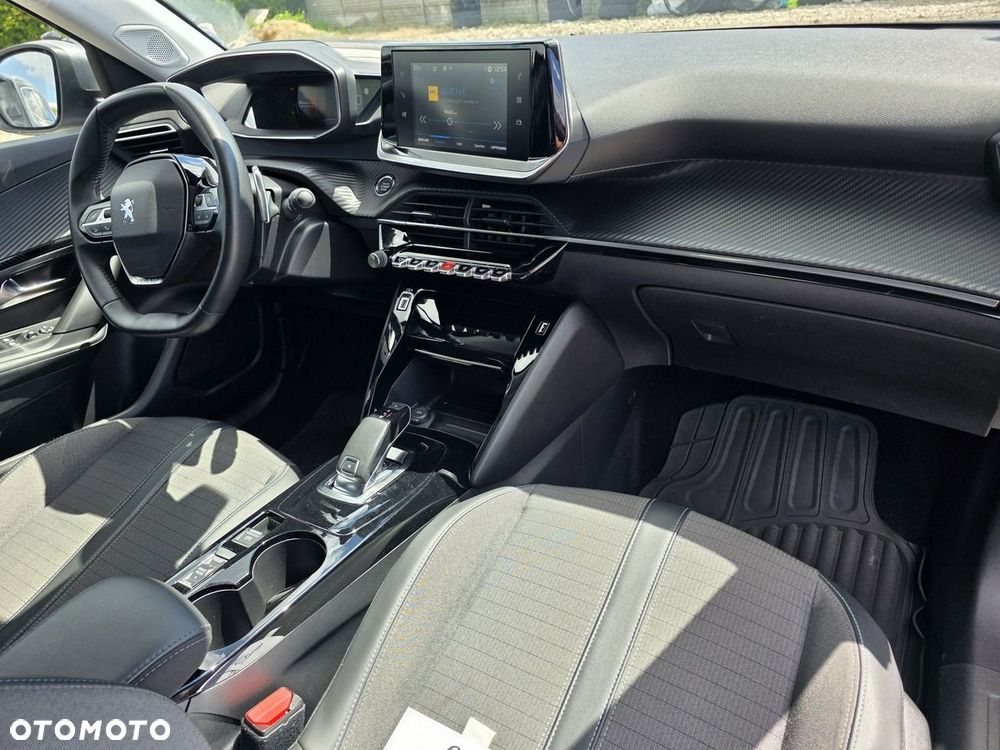 Peugeot 2008 PureTech 130 Allure S&S EAT8 - 18