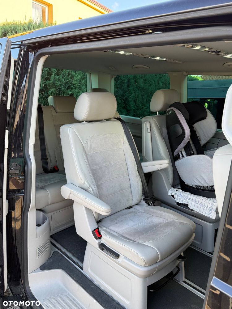 Volkswagen Multivan - 7
