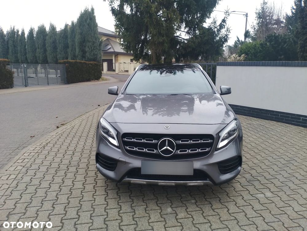 Mercedes-Benz GLA 220 d 7G-DCT AMG Line - 2