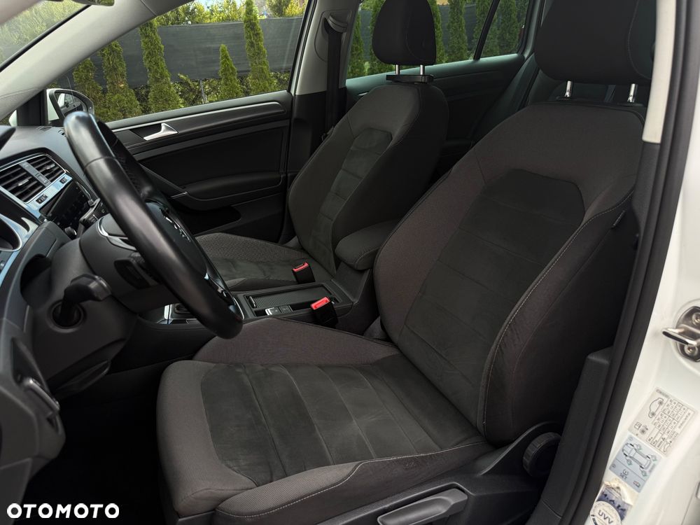 Volkswagen Golf 2.0 TDI SCR DSG Comfortline - 17