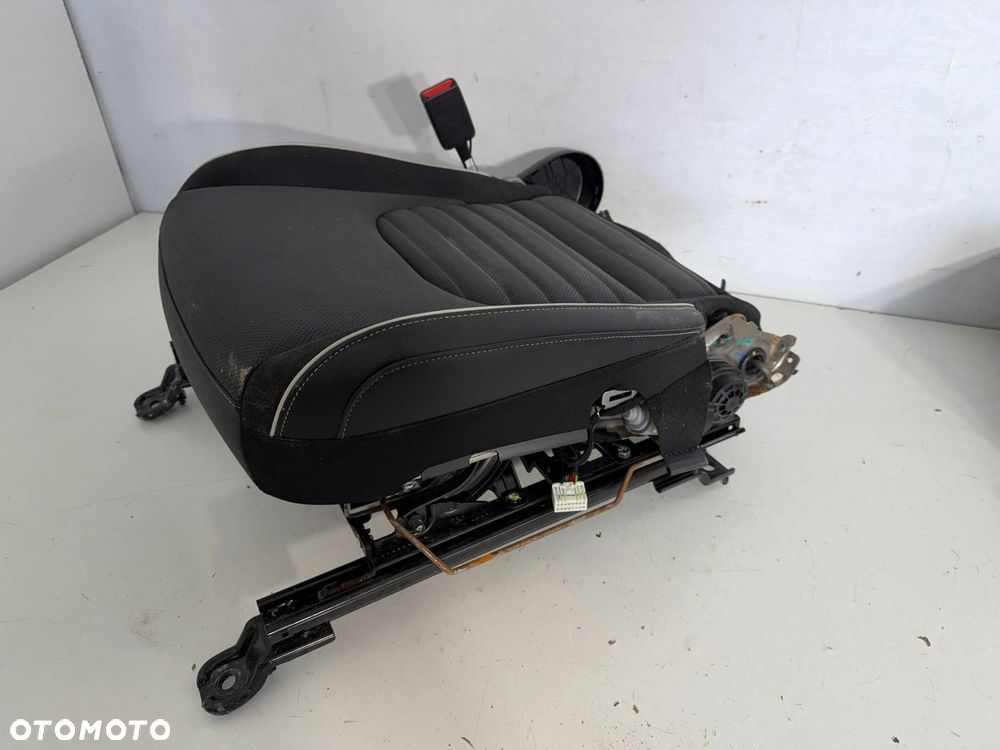 fotel kierowcy siedzisko wentylowane kia sportage v 24- eu - 1