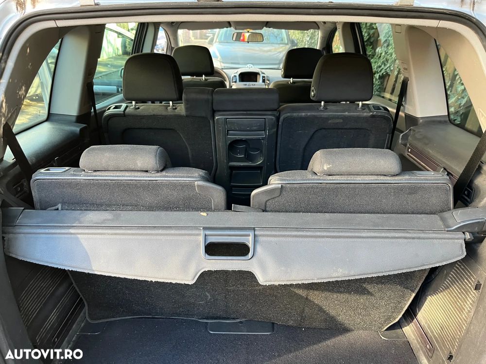 Opel Zafira 1.9 CDTI - 8