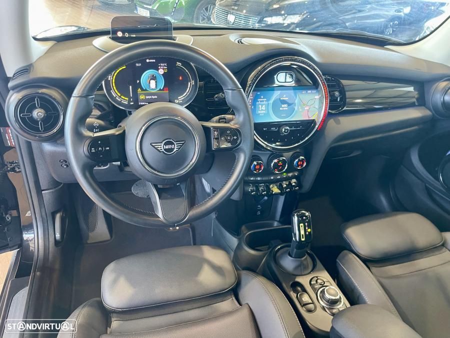 MINI 3 Portas Cooper SE Premium Classic - 12