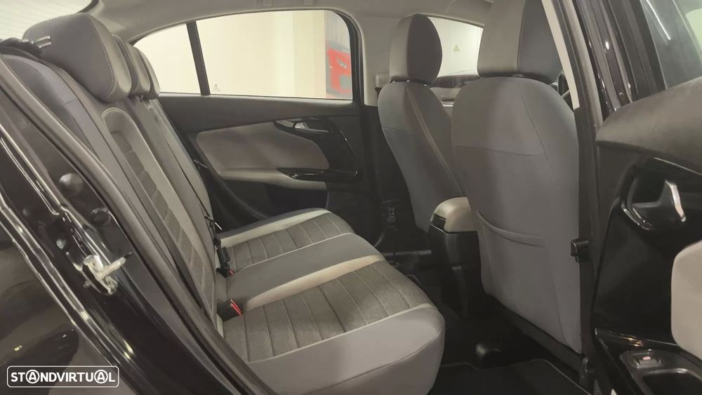 Fiat Tipo 1.3 M-Jet Easy J17 - 17