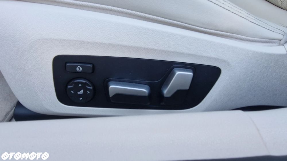 BMW Seria 8 - 11
