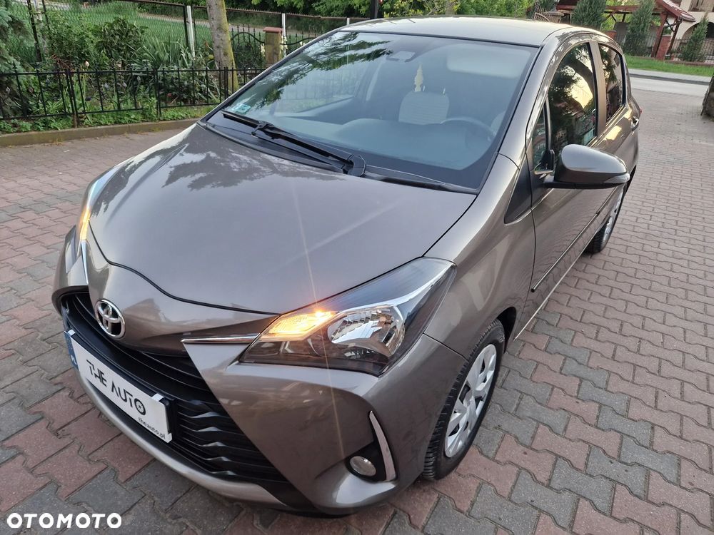 Toyota Yaris 1.5 Premium - 25