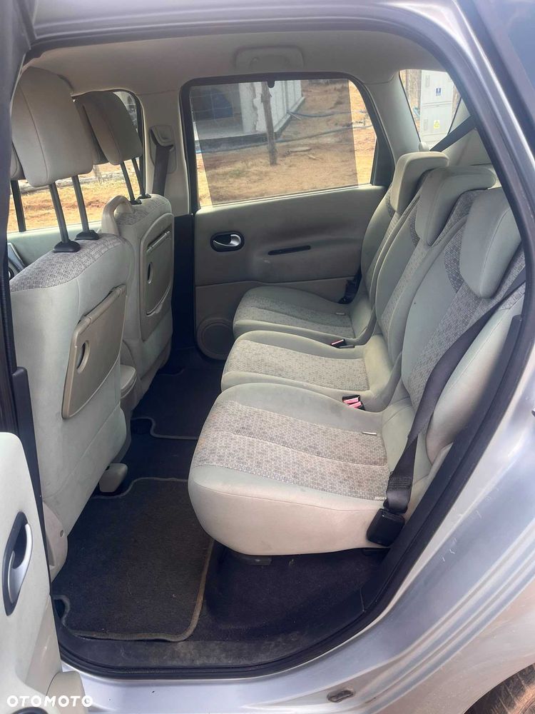 Renault Scenic - 6