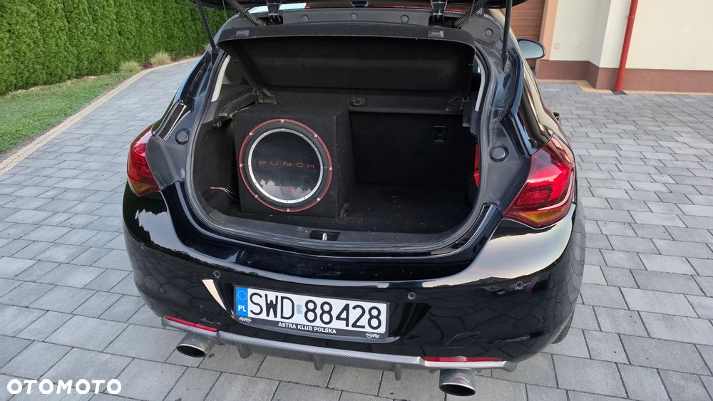 Opel Astra 1.6 Turbo - 10