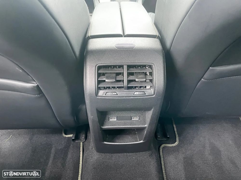 Peugeot 308 1.6 Hybrid GT Pack e-EAT8 - 16