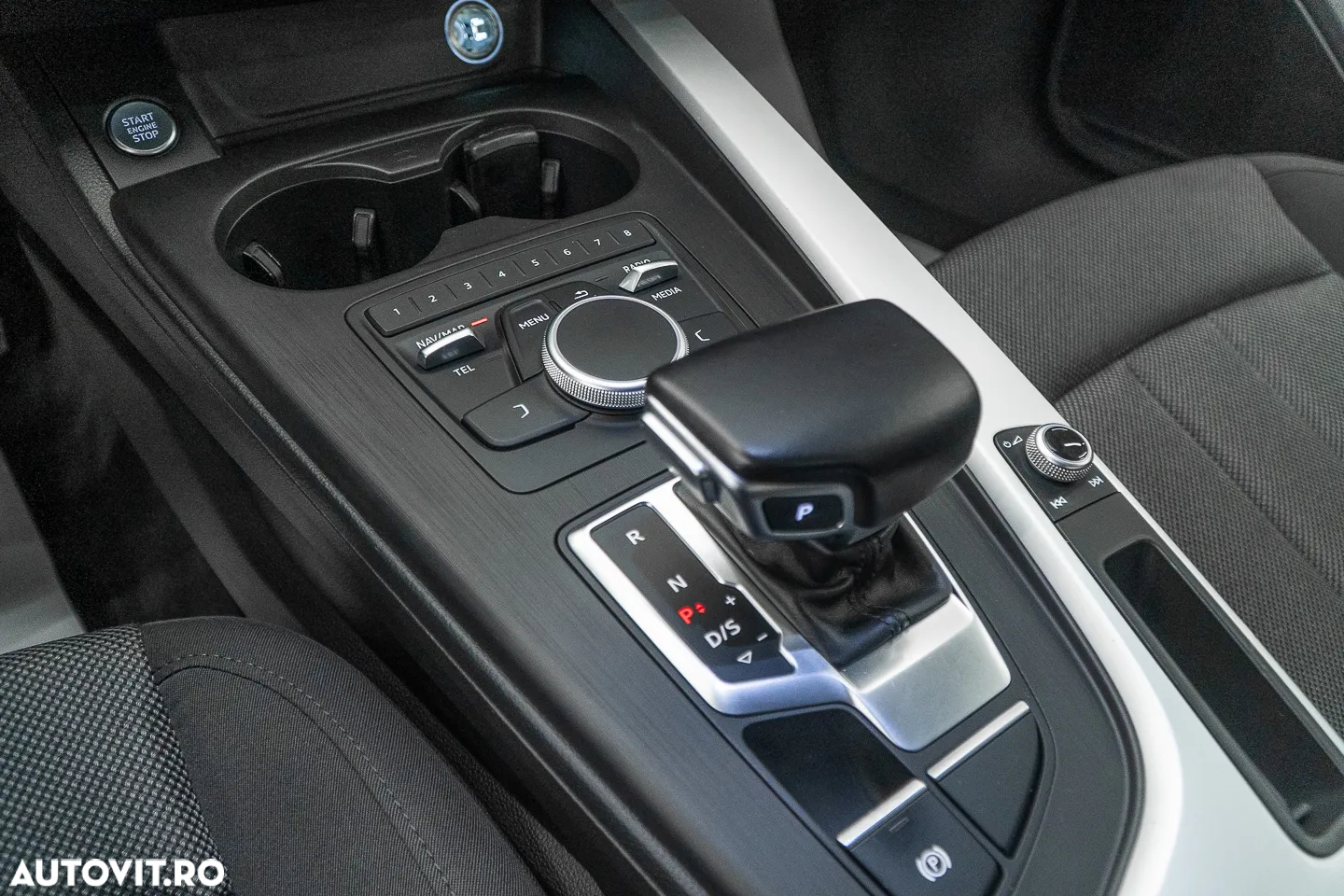 Audi A4 2.0 TDI S tronic Design - 28