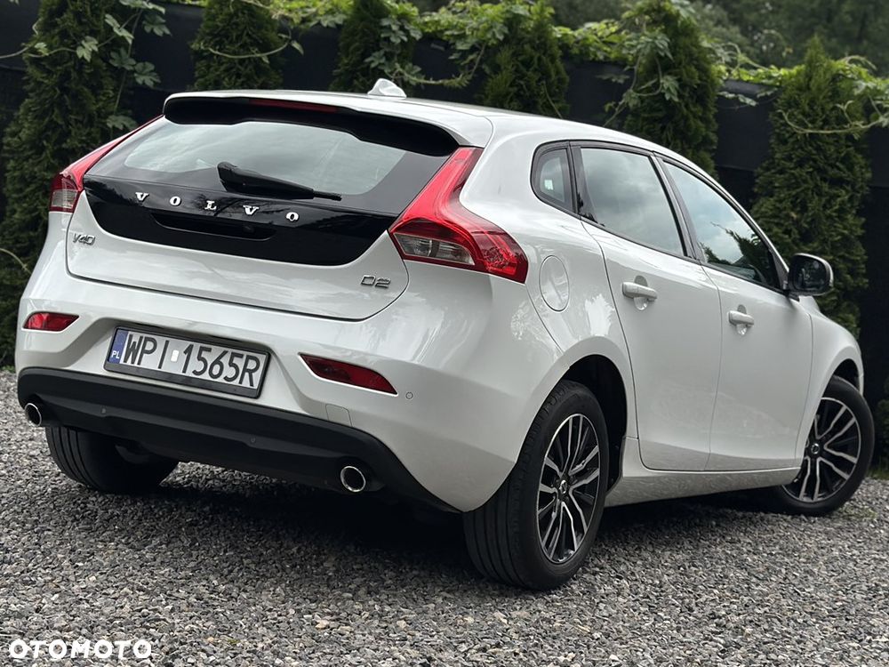Volvo V40 D2 Momentum - 12